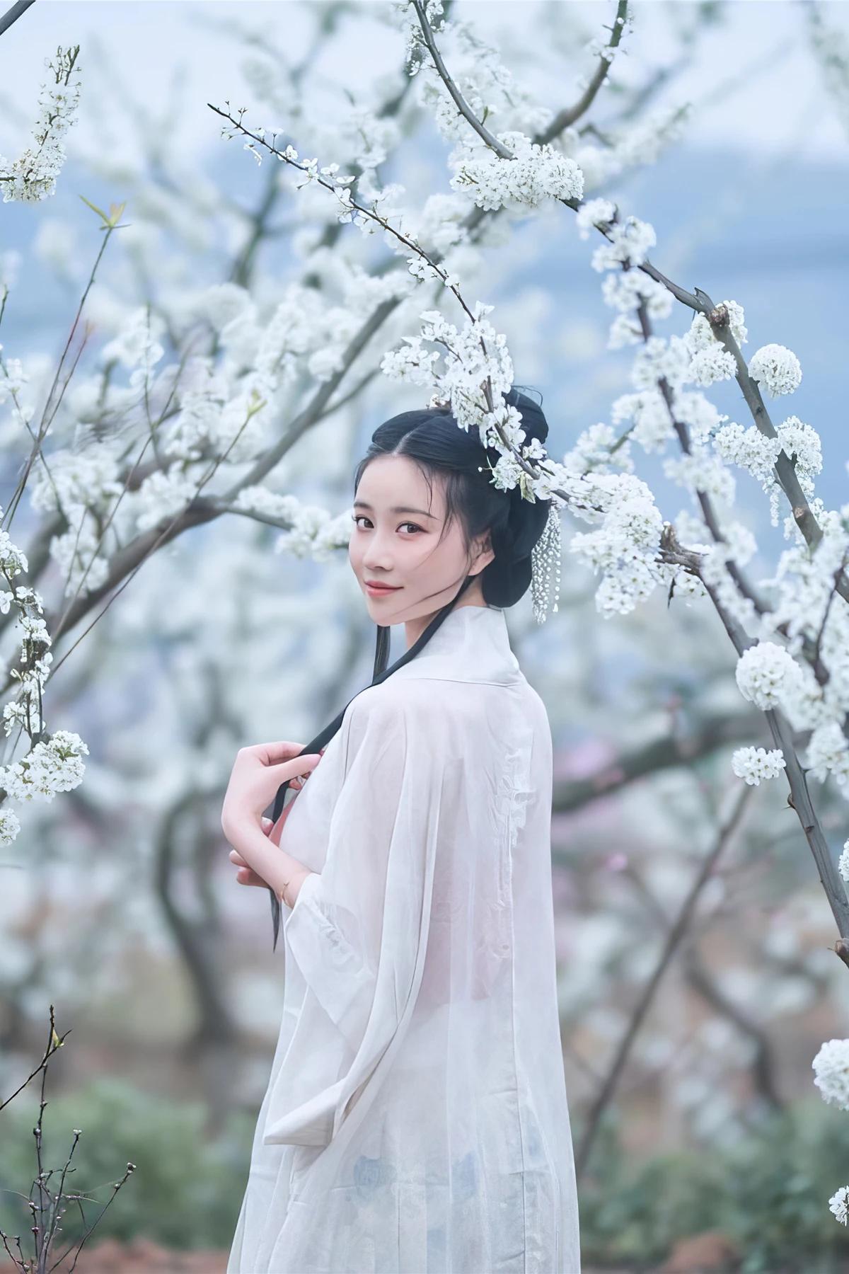 年年Nnian, 写真集 – 三月花(8)