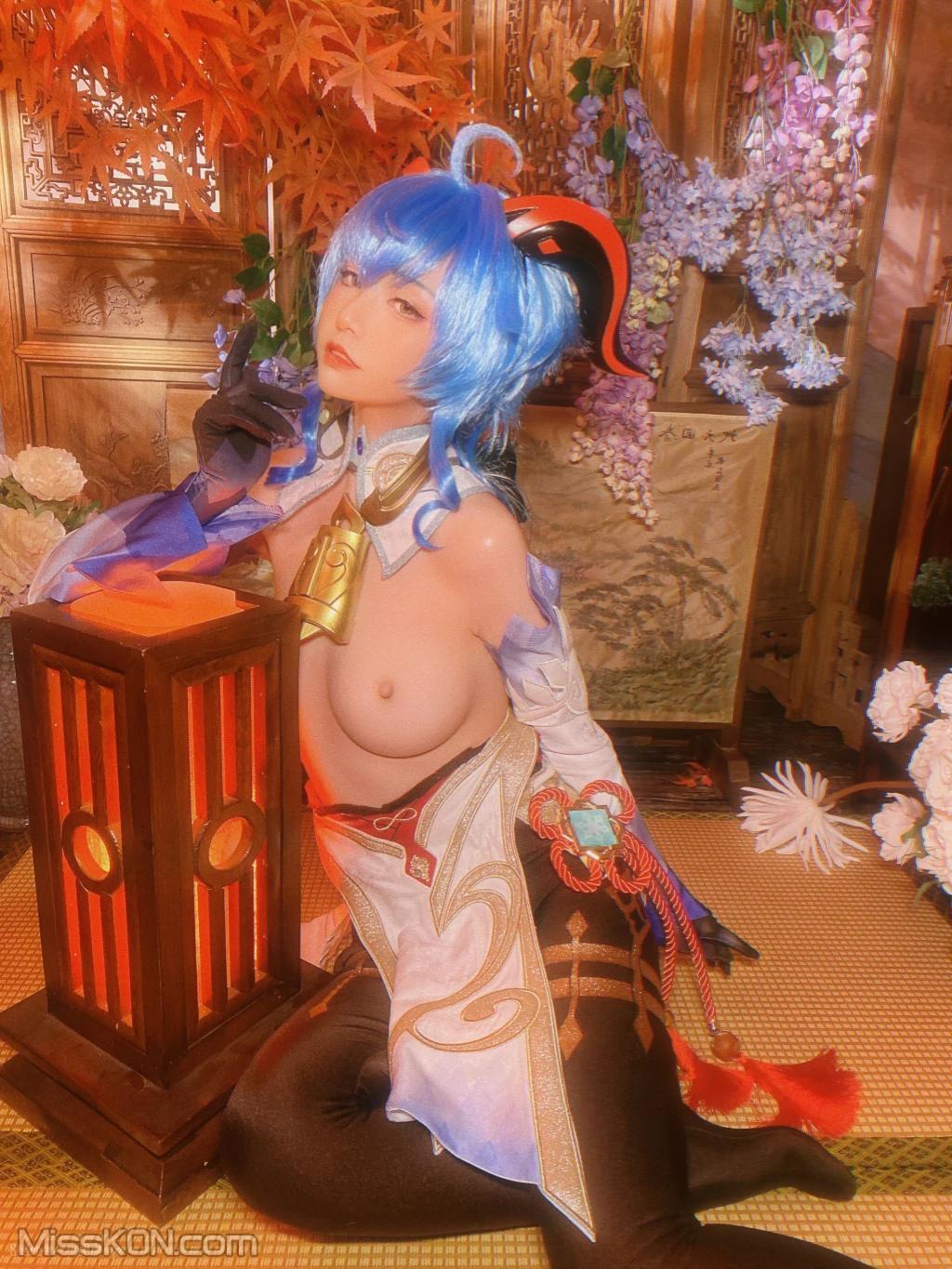 Coser@爆机少女喵小吉 (Nekokoyoshi): 原神-甘雨 (49 photos )(19)