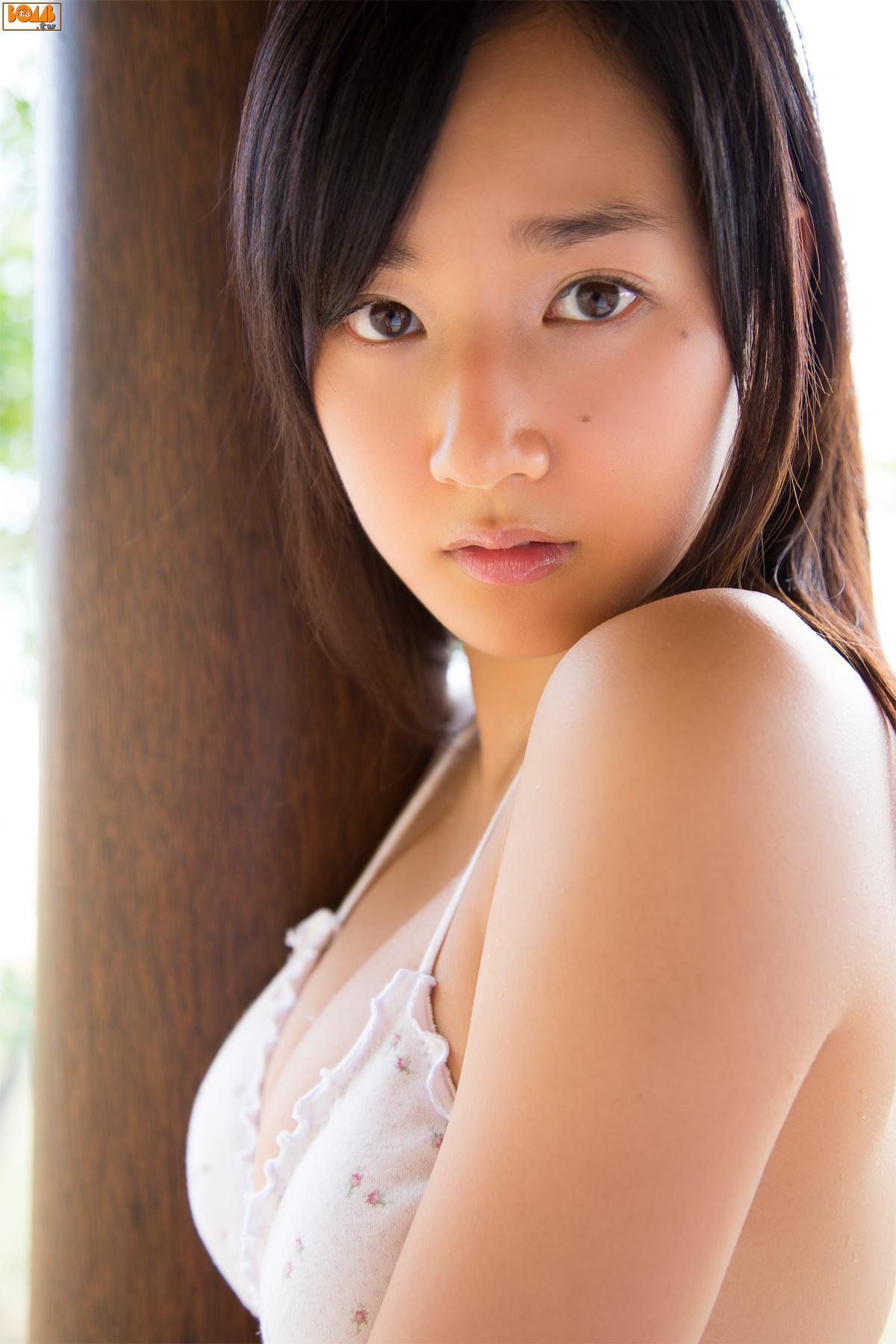 高嶋香帆 Kaho Takashima 写真集 [Bomb.TV] 2012年10月号(92)