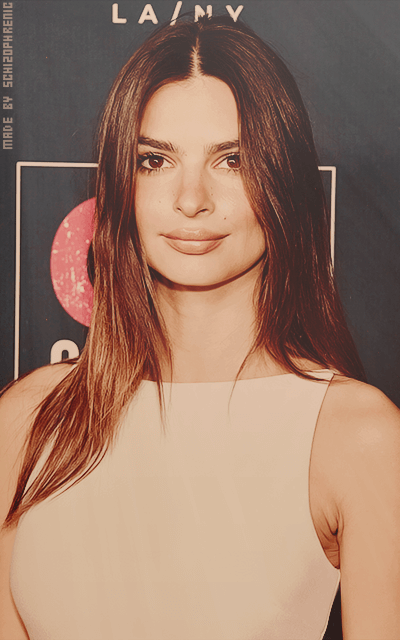 Emily Ratajkowski XUu8quXd_o