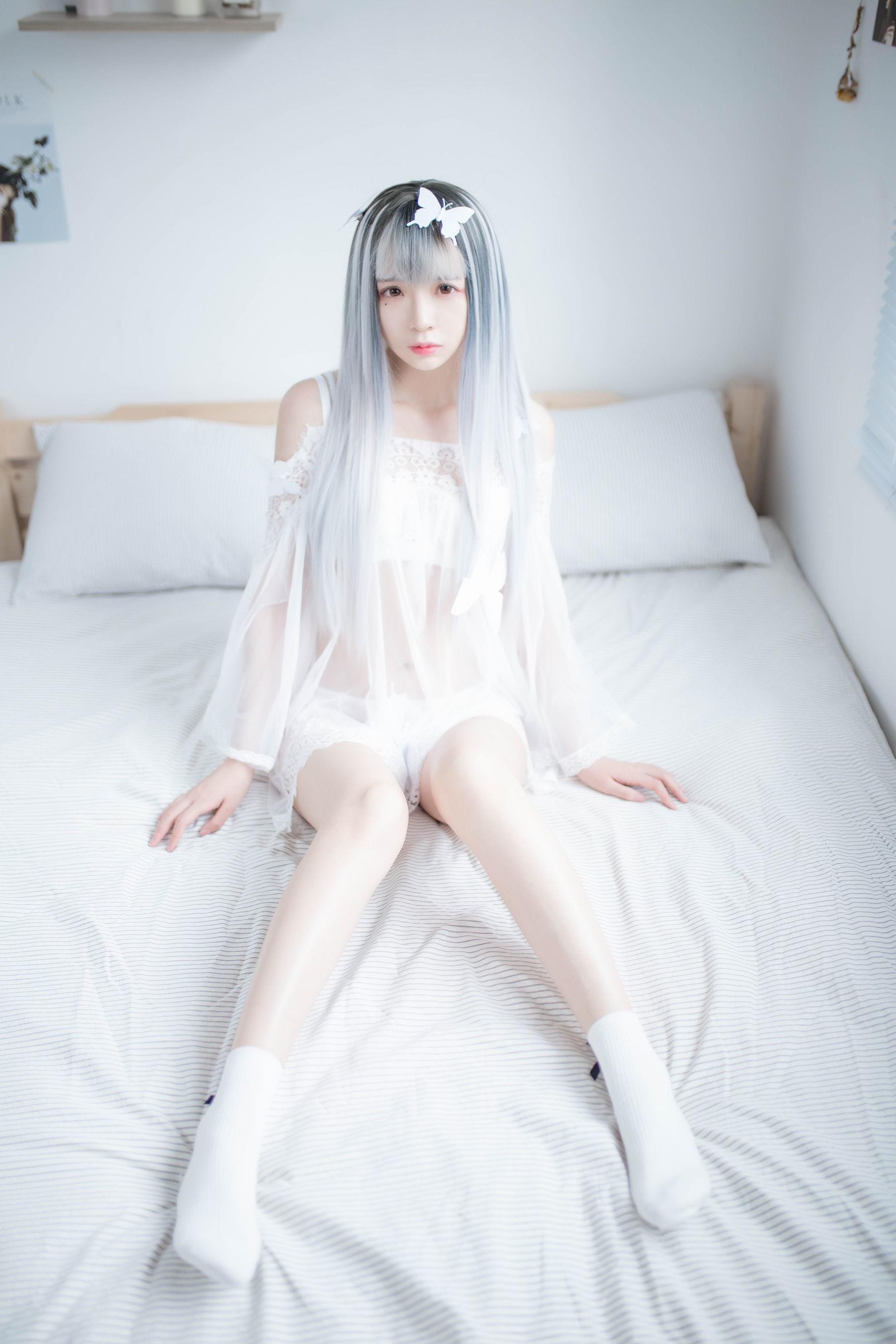 [网红COSER] 疯猫ss – 透明白纱 写真集