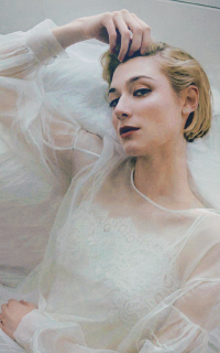 Elizabeth Debicki AUhvKuEo_o