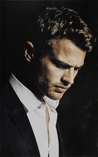 Theo James  Y2ZEjdM7_o