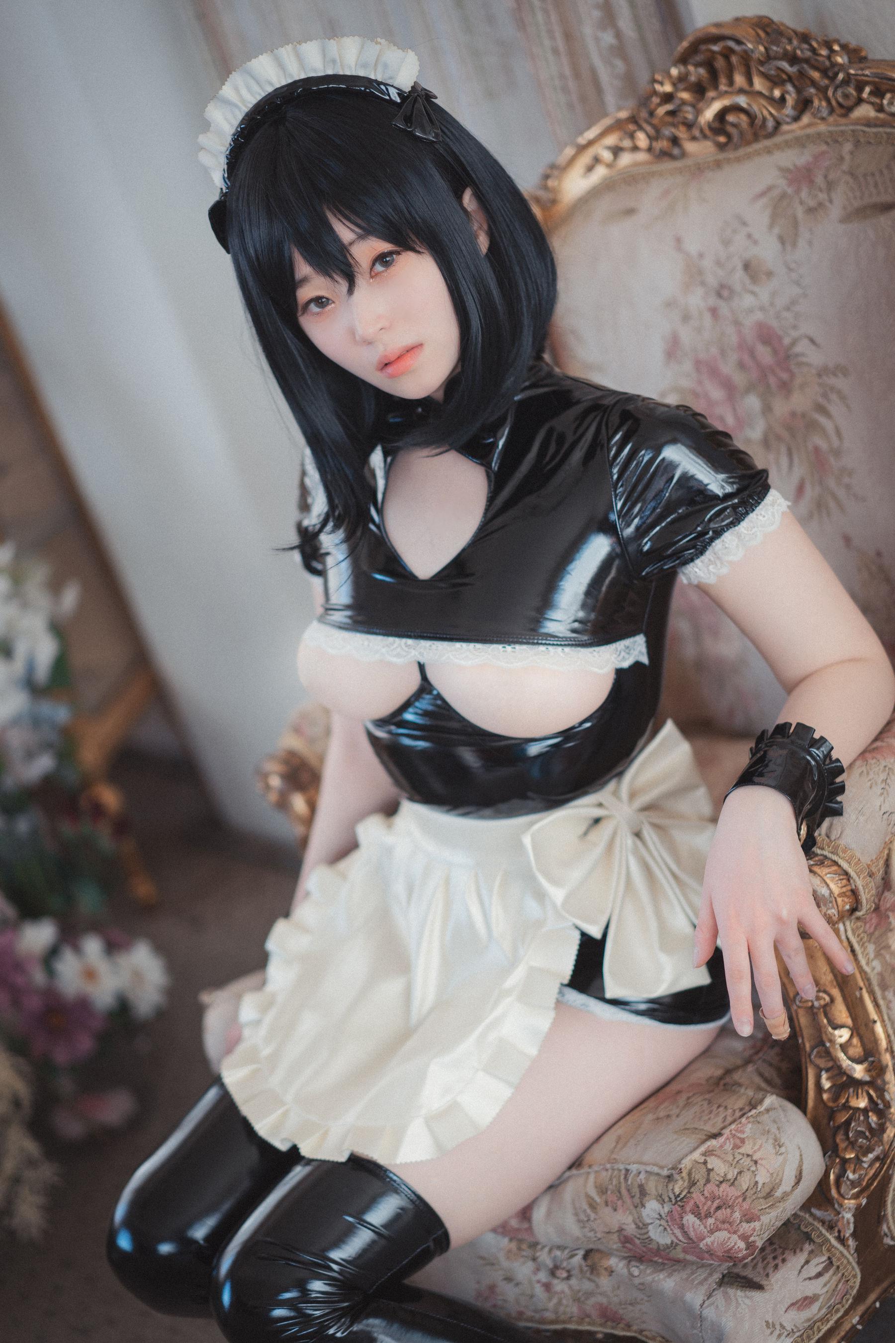 [DJAWA] BamBi – Femme de Chambre en Latex 写真套图(7)