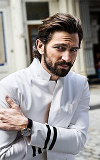 Michiel Huisman VWVbTui6_o