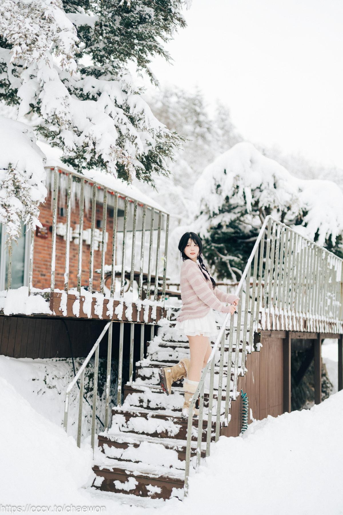 ZIA.Kwon 권지아, [Loozy] Snow Girl Set.01(20)