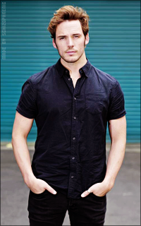 Sam Claflin 3slmgcHW_o