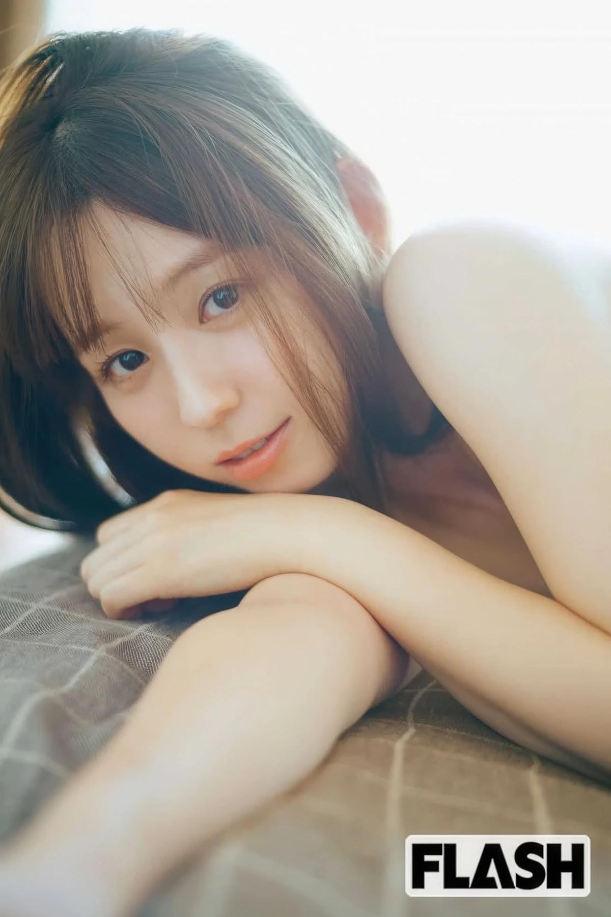 Rina Koike 小池里奈, FLASH 2025.09.30 (フラッシュ 2025年9月30日号)(12)