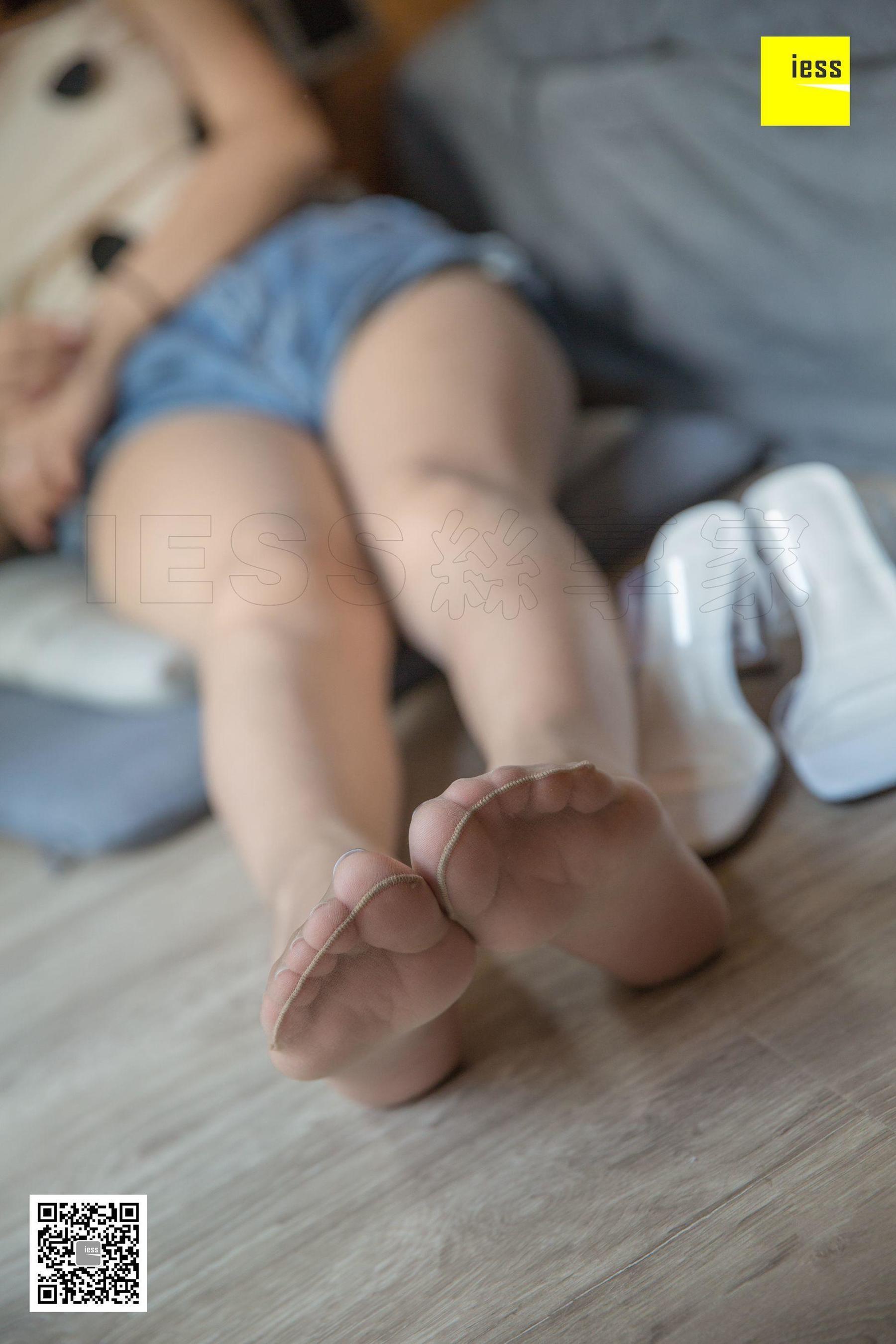模特辣妈君君 《辣妈热裤凉拖》[异思趣向IESS] 写真集(89)