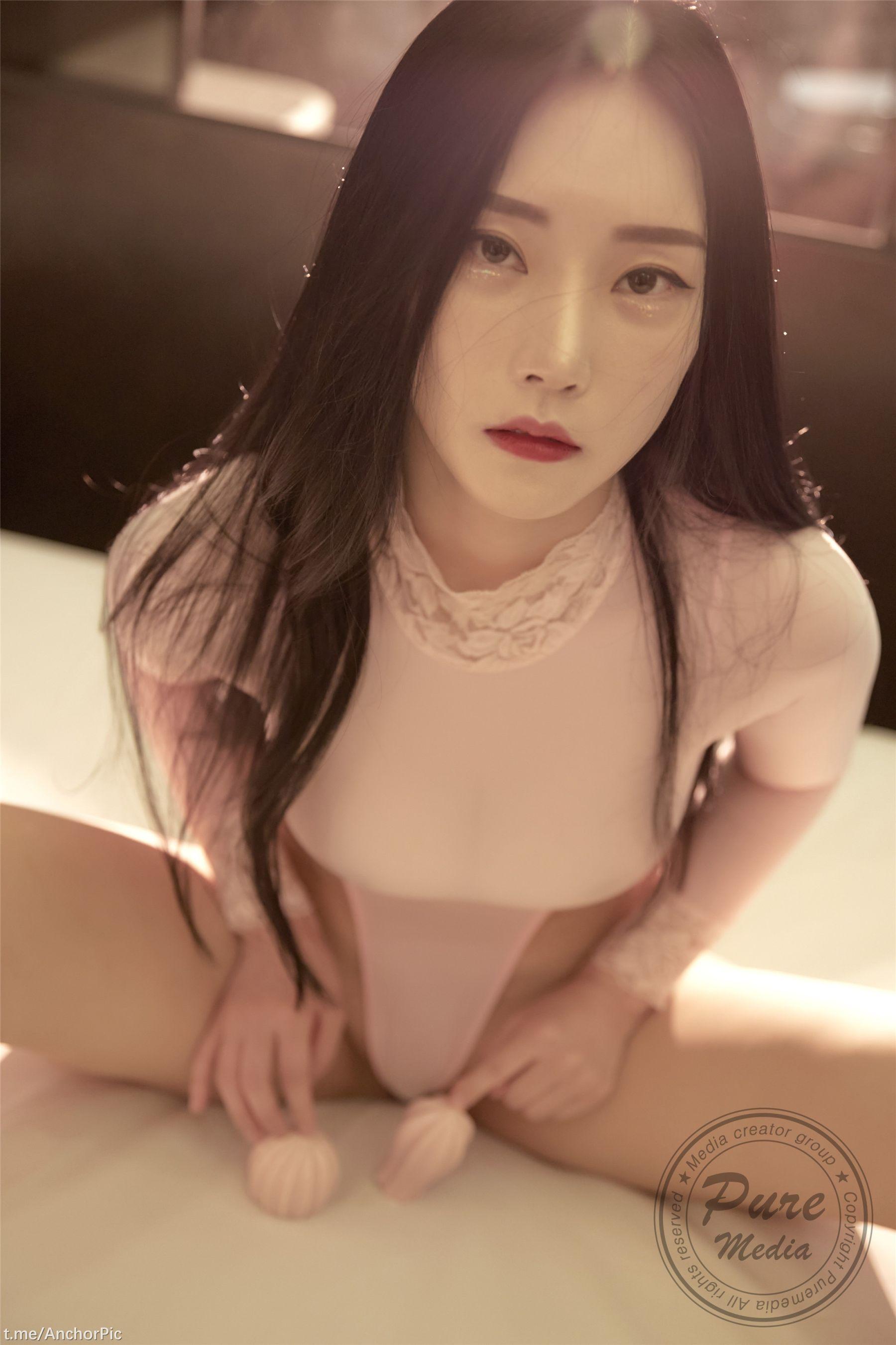 Pure Media Vol. 247 Riha(11)