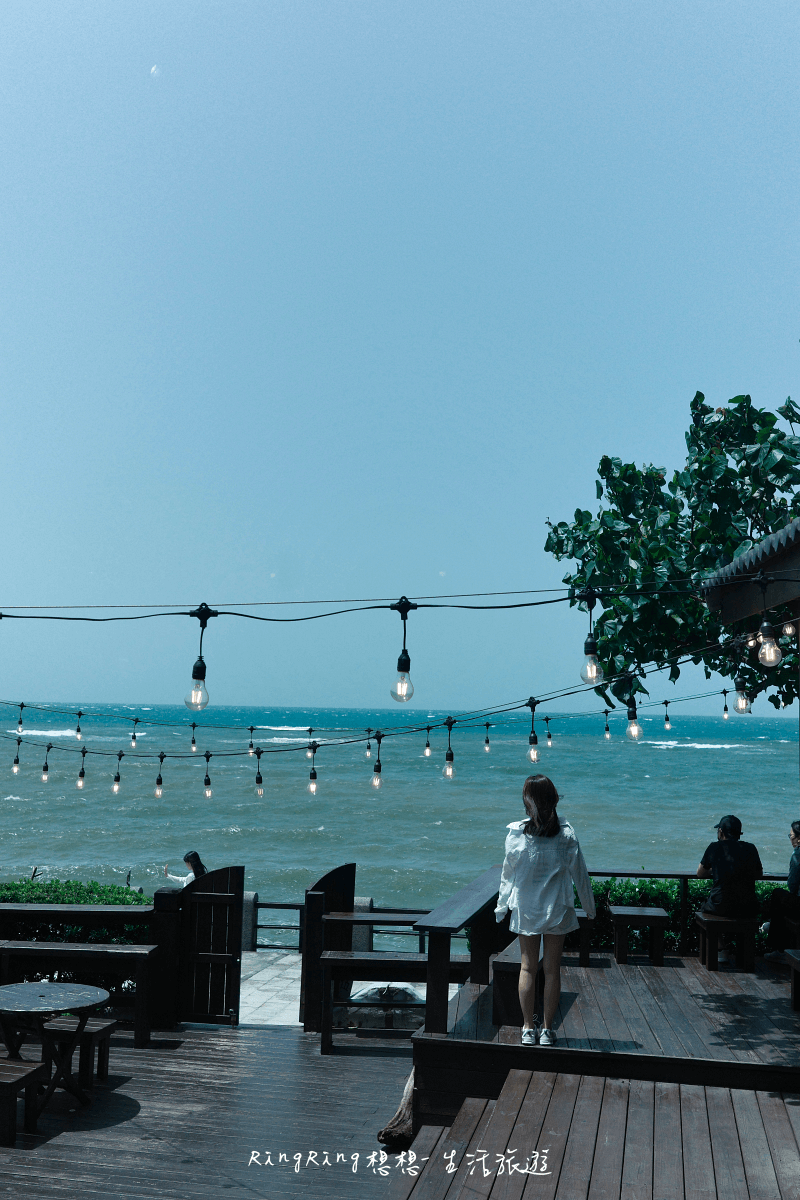 海邊灶咖用餐空間