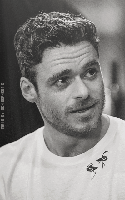 Richard Madden 2aKv8ggs_o