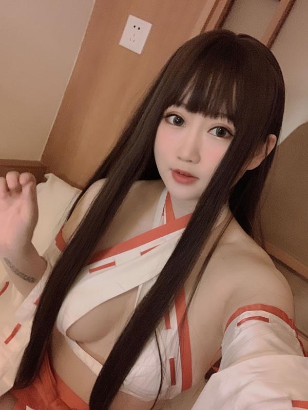 高质量coser @是依酱吖 - 女巫(1)