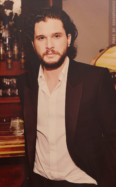 Kit Harington OyFg34sh_o