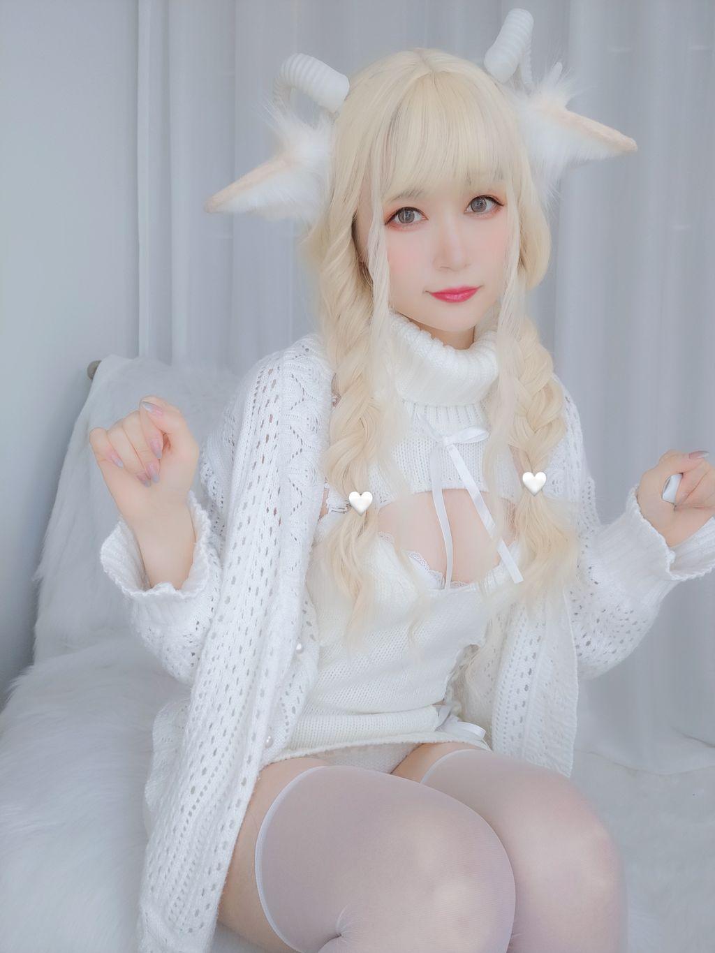 Coser @ 白银 81: 小 白羊 (133 photos + 9 videos)