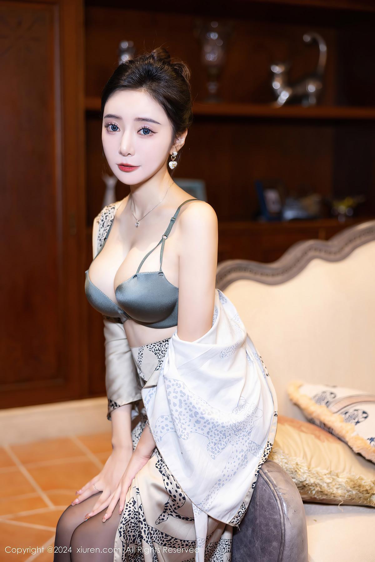 XiuRen秀人网 No.8510 王馨瑶yanni(24)