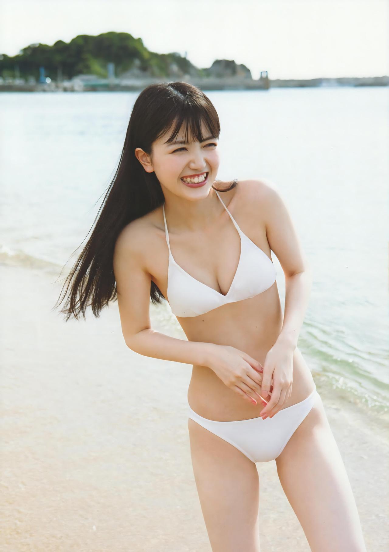 Shiori Kubo 久保史緒里, 1st写真集 [交差点] Set.02(10)