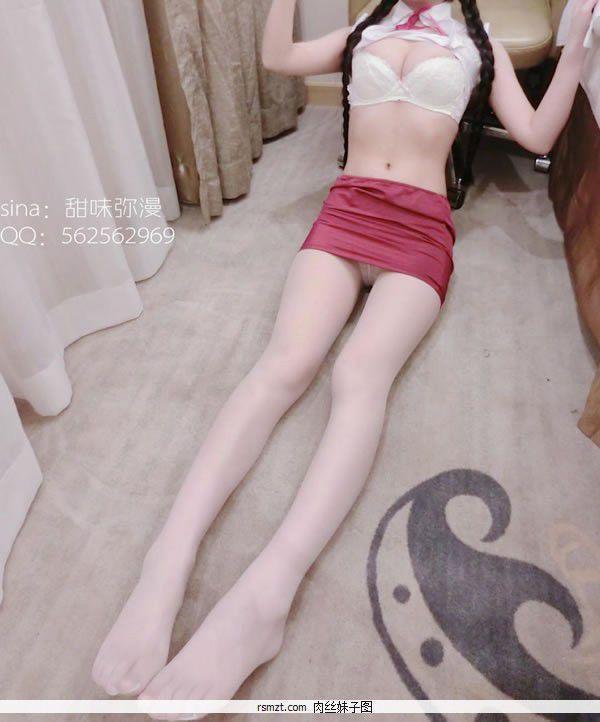 网络美女萝莉甜味弥漫-骚断腿系列大胆写真(29)