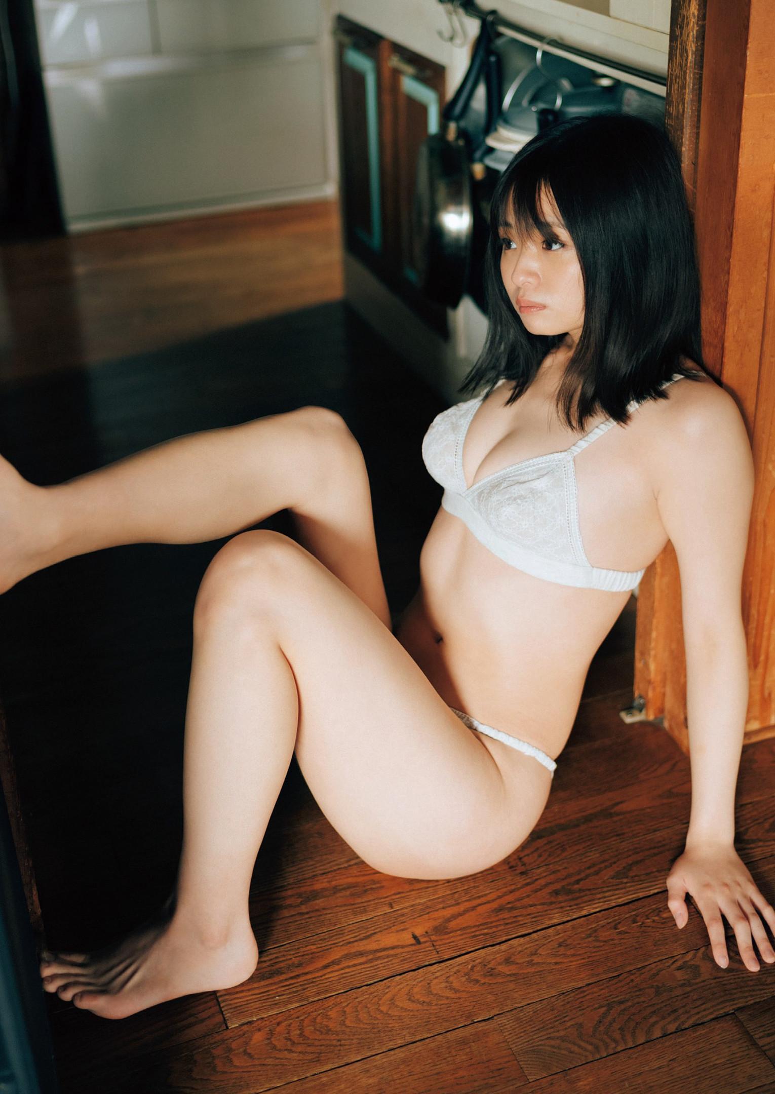 Mizuki Saiba 西葉瑞希, Weekly Playboy 2022 No.52 (週刊プレイボーイ 2022年52号)(6)