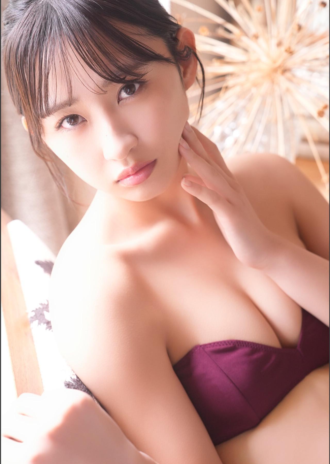 Hinata Matsumoto 松本日向, BOMBデジタル写真集 『はじめての朝』 Set.02(1)