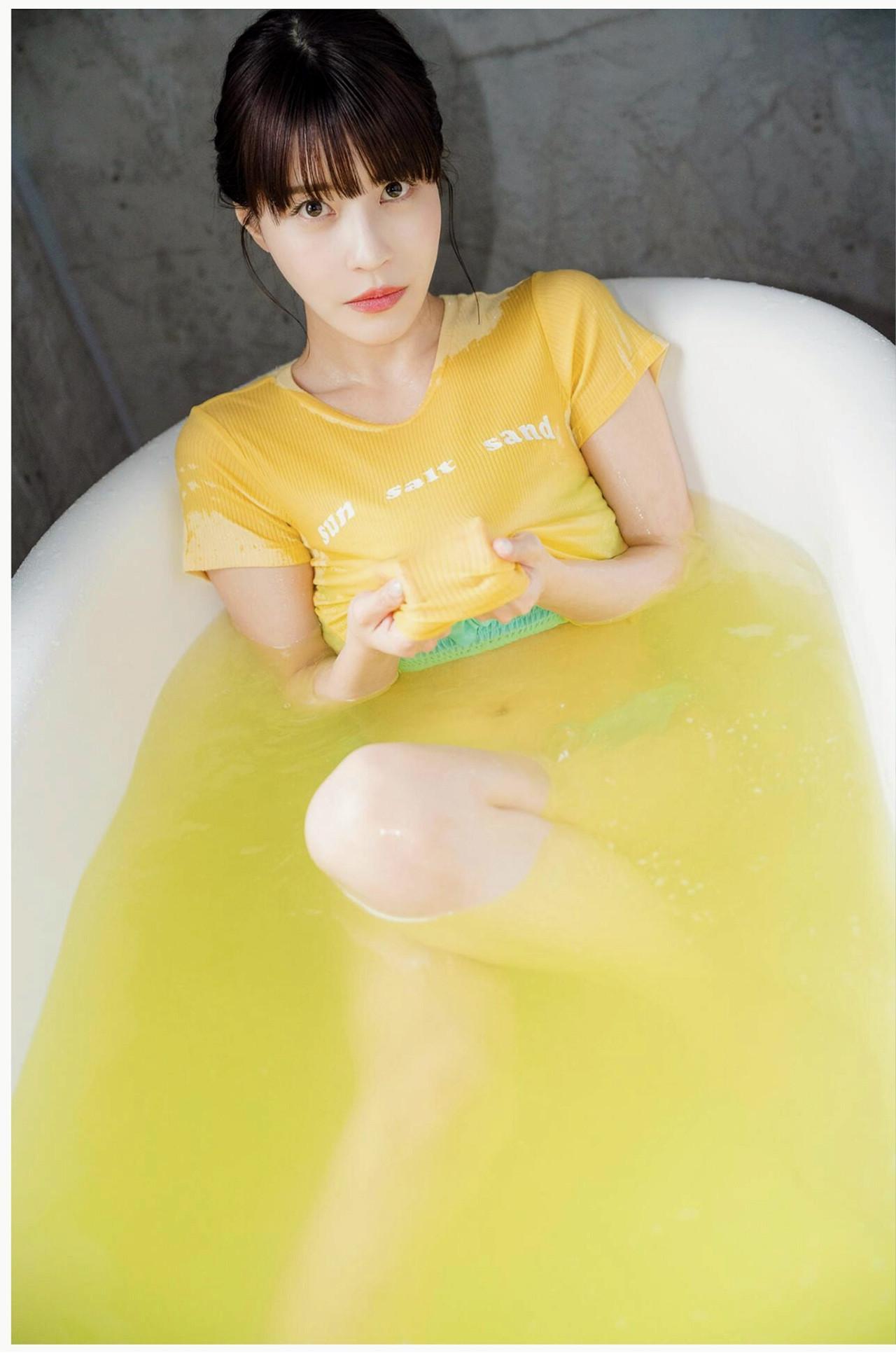 Asuka Kishi 岸明日香, 写真集 [トレデジ写真集 Vol.02] Set.02(3)