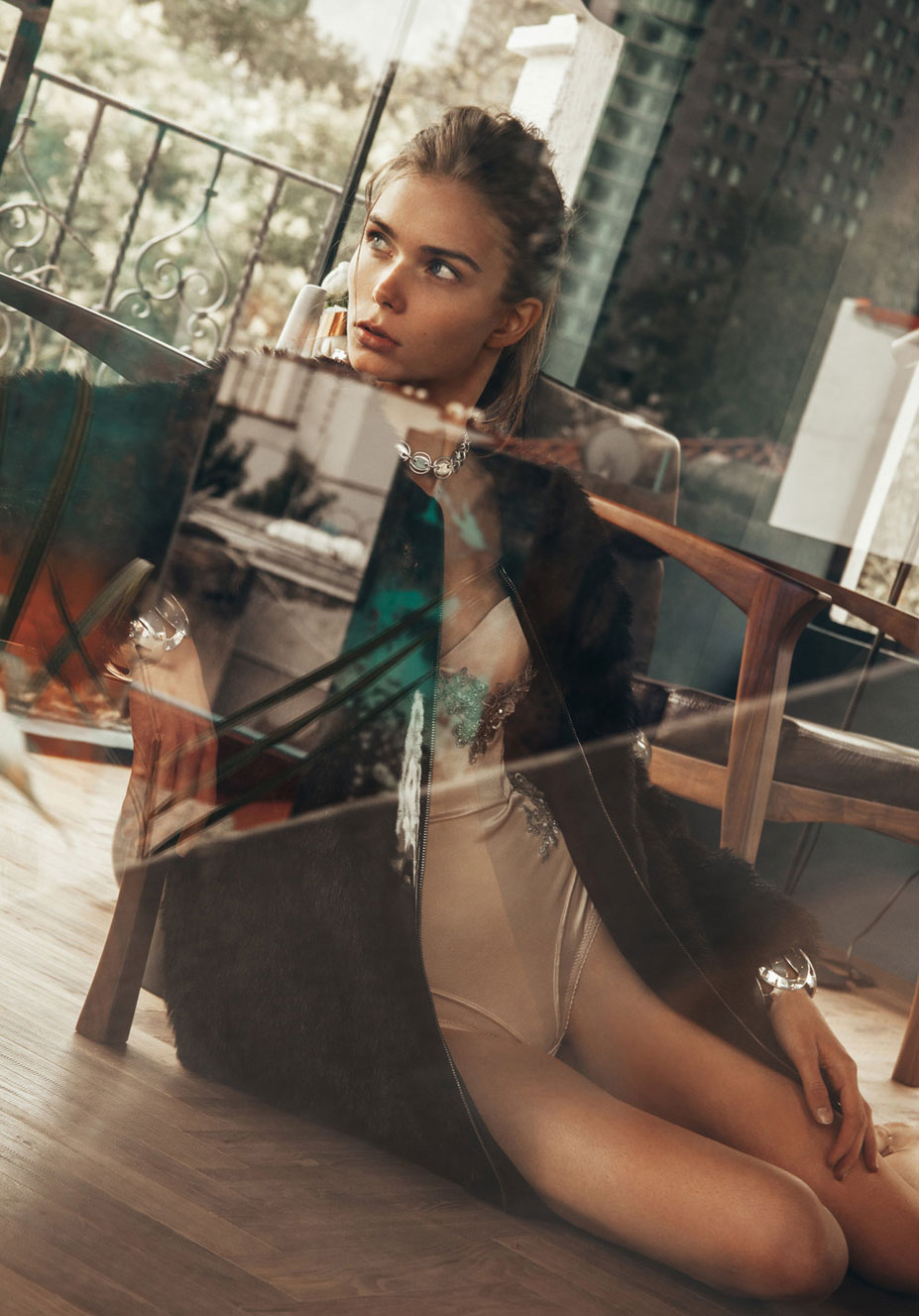 Woman We Love / Anna Stolz by Omar Coria Анна Штольц тестирует модную одежду / фото 08