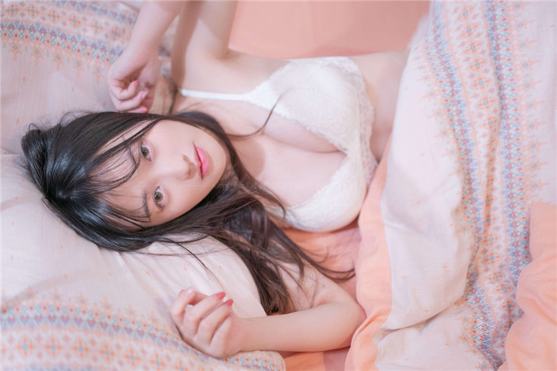 脱尾巴Mizuki 轻私房写真(9)