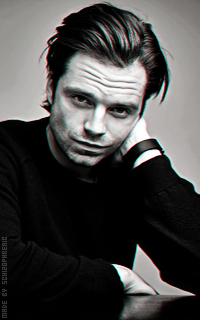 Sebastian Stan Wau5eV3i_o