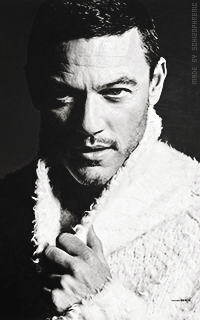 Luke Evans L4arqFxR_o