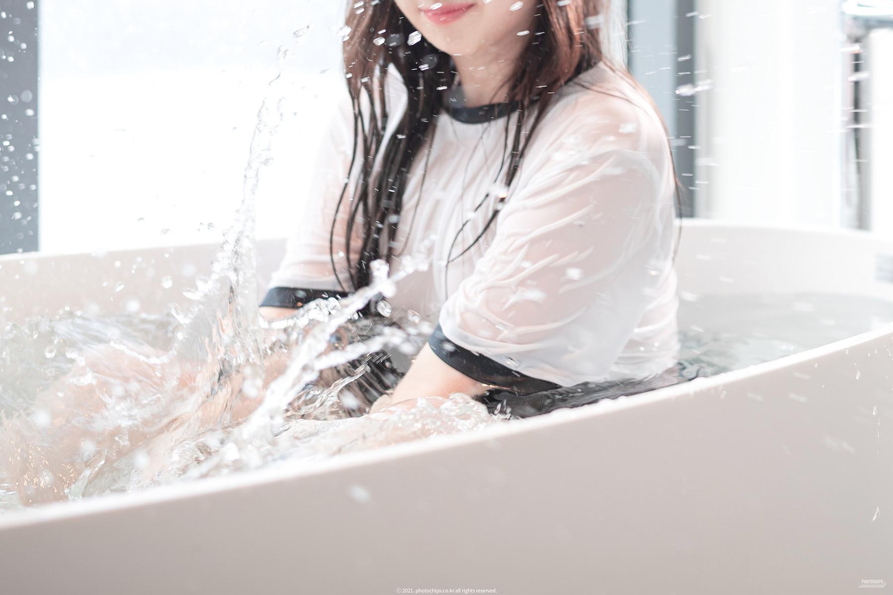 Sia 시아, [Photochips] Vol.111 Photobook Set.03(31)