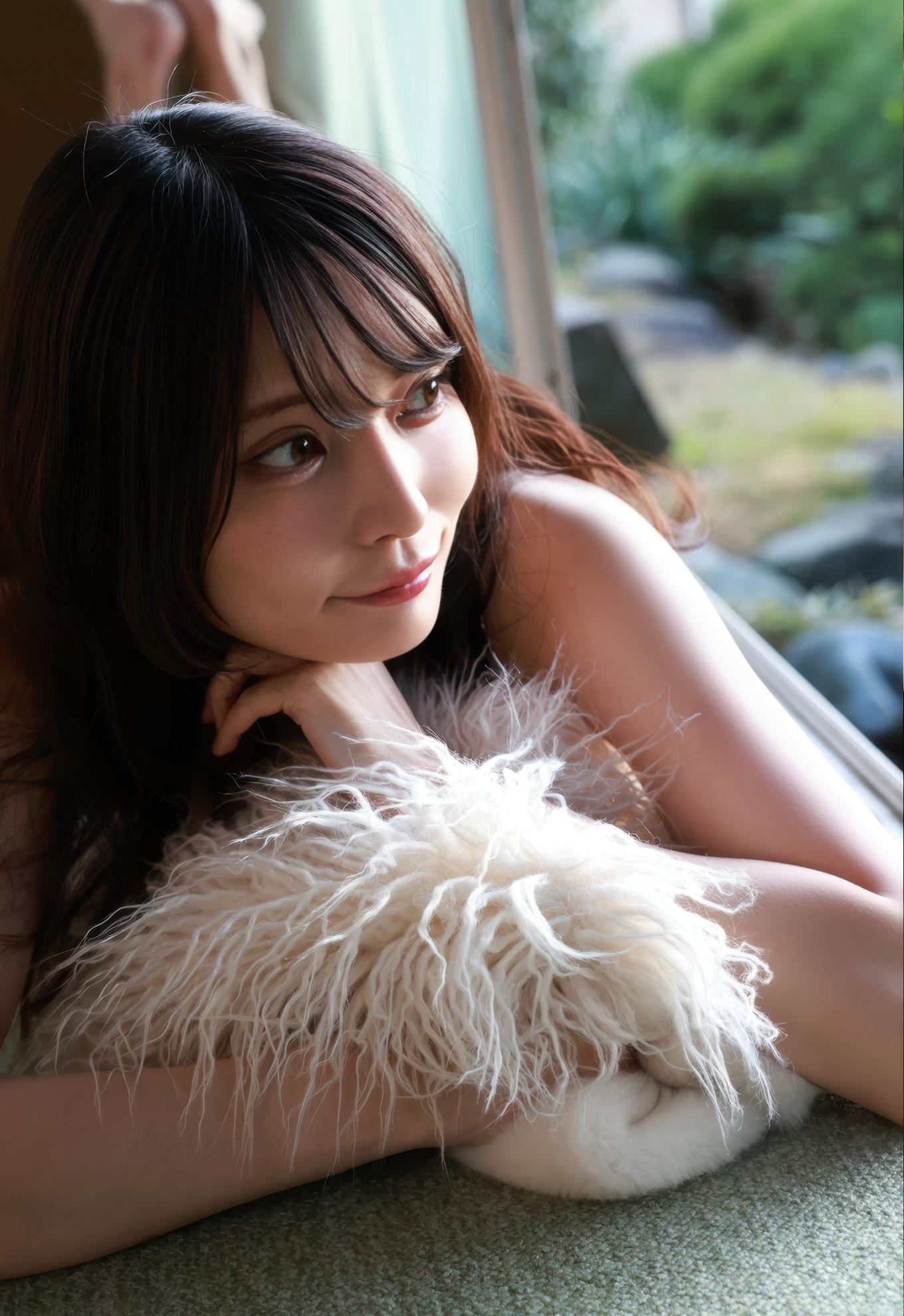 Sayaka Nitori 似鳥沙也加, 旬撮ガール Vol.4 振り向けばインスタ女王(17)