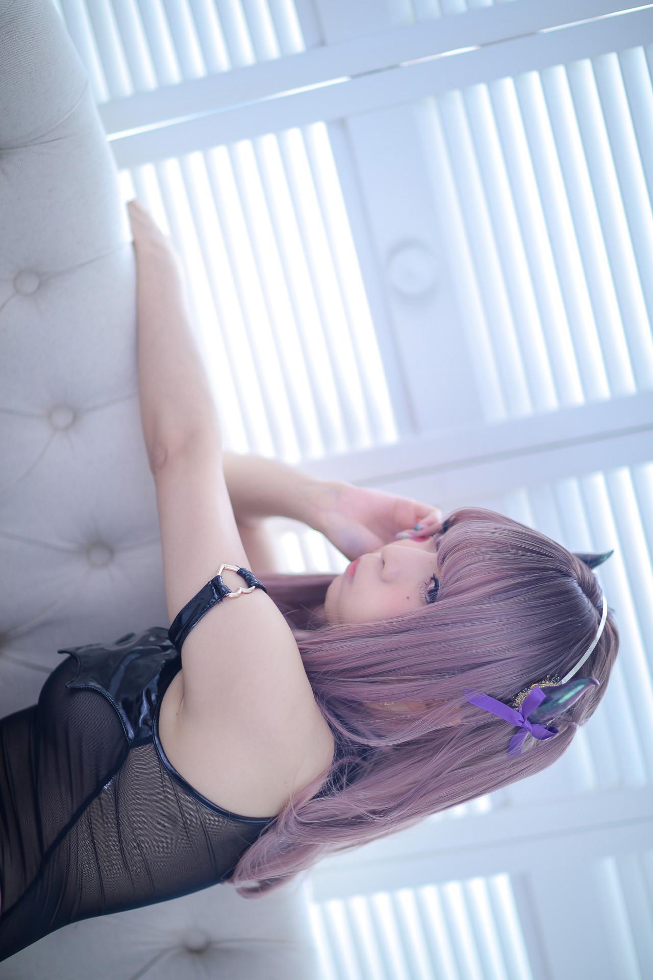 Saki Miyamoto 宮本彩希, 写真集 魅惑の彩希ゅばす Set.01(17)