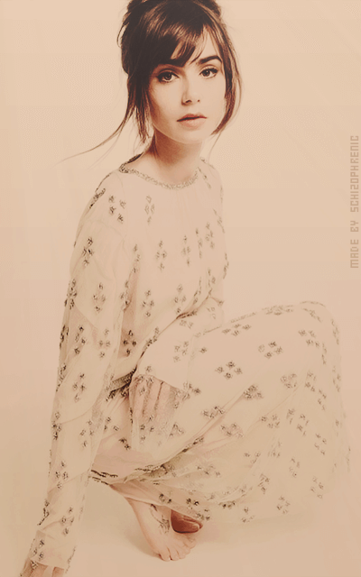 Lily Collins - Page 11 9mMSL9NO_o