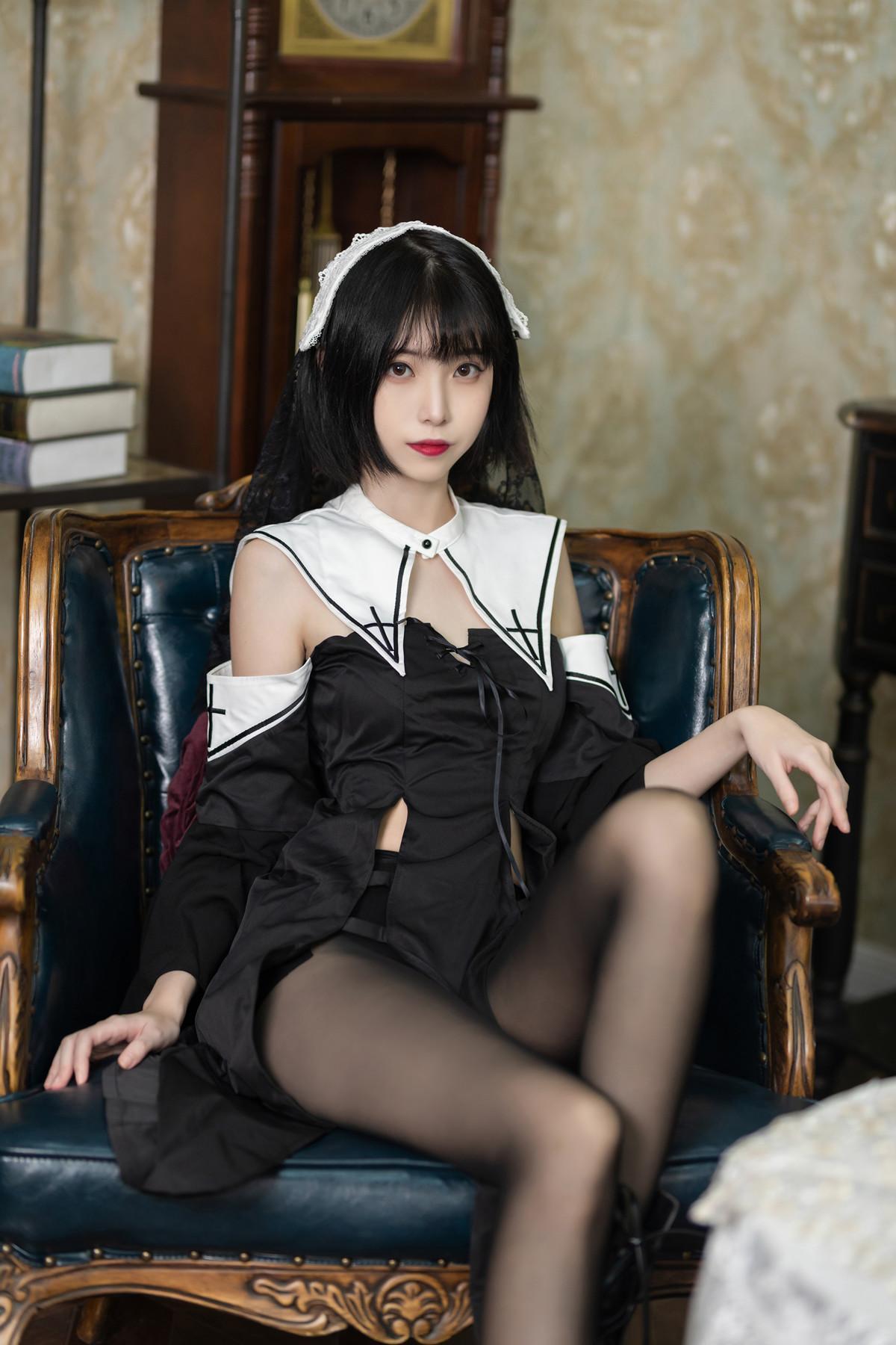 Cosplay 许岚LAN – 暗黑修女(30)