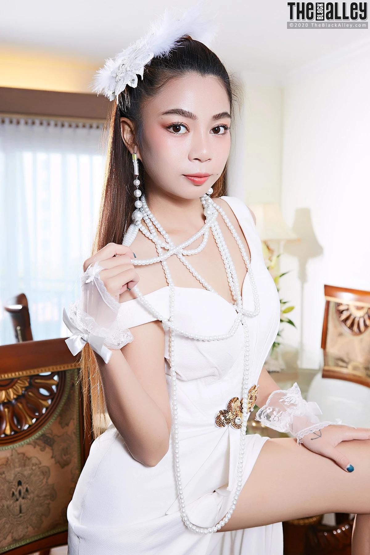 Juliet The Black Alley Photobook Set.26(20)