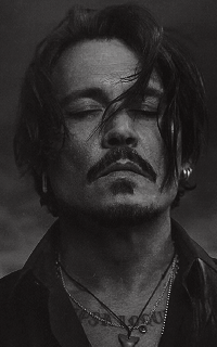 Johnny Depp GnsgQAqB_o