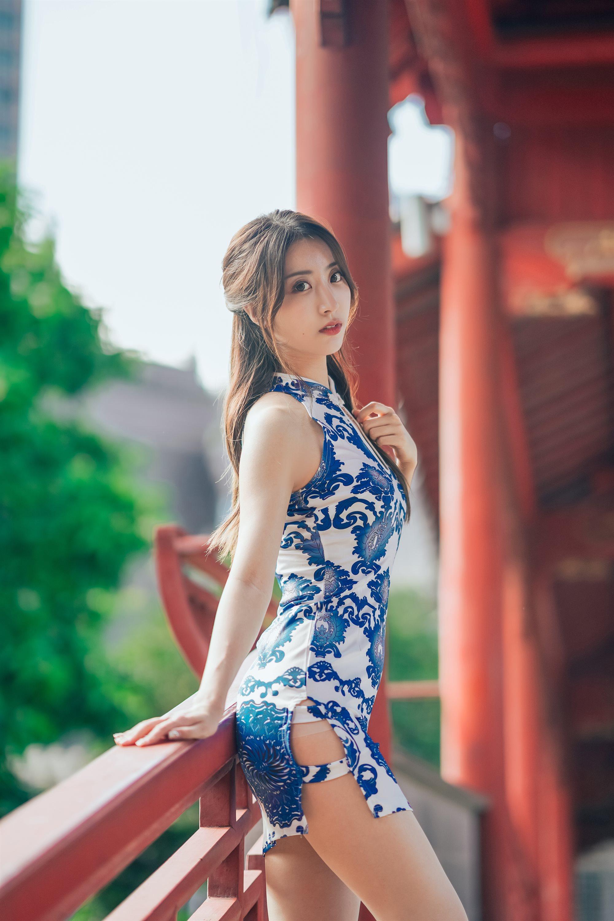 黑川-青花旗袍(1)
