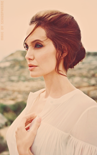 Angelina Jolie UEV8SfOx_o