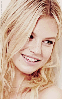 Nadine Leopold Ppa9XFxt_o