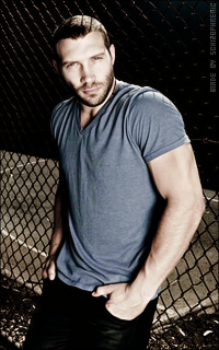 Jai Courtney EQPhfNw9_o