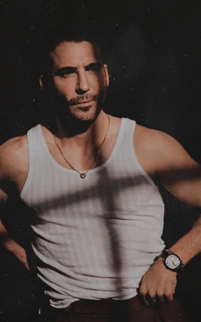 miguel ángel silvestre 1IYJuuAk_o