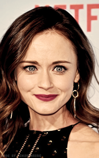 Alexis Bledel Of5c3u9E_o