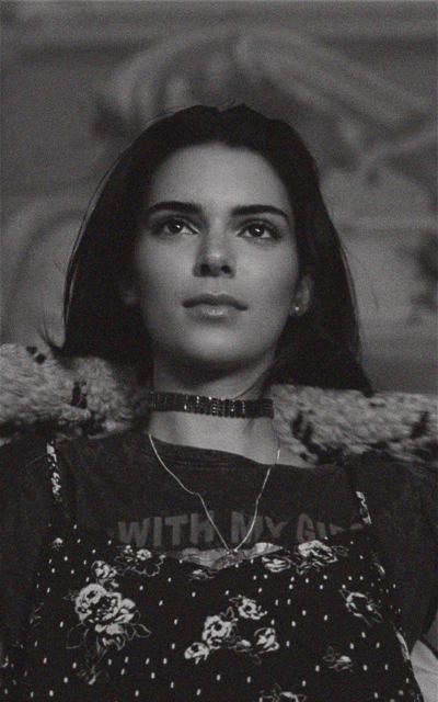 Kendall Jenner - Page 2 HHkKhEJq_o