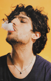 Louis Garrel TmU7mg8V_o