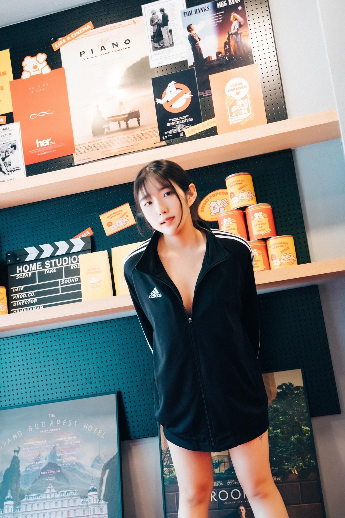 Sonson 손손, [Loozy] Cinema Girl (+S.Ver) Set.01(9)