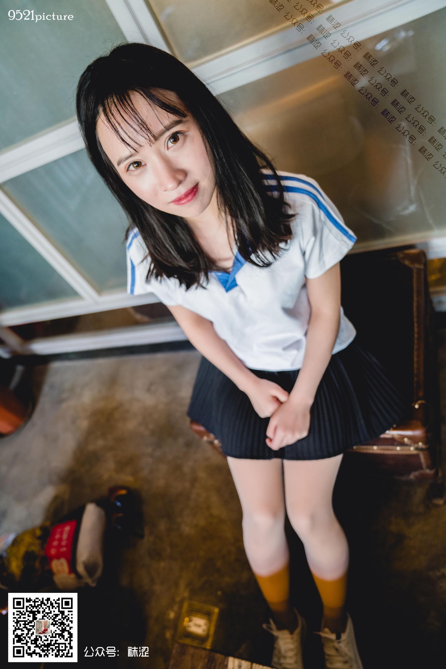 [袜涩] VOL.030 Amanda – 学生制服(42)