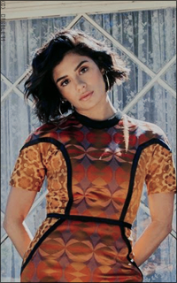 Diane Guerrero ECIWfsqE_o