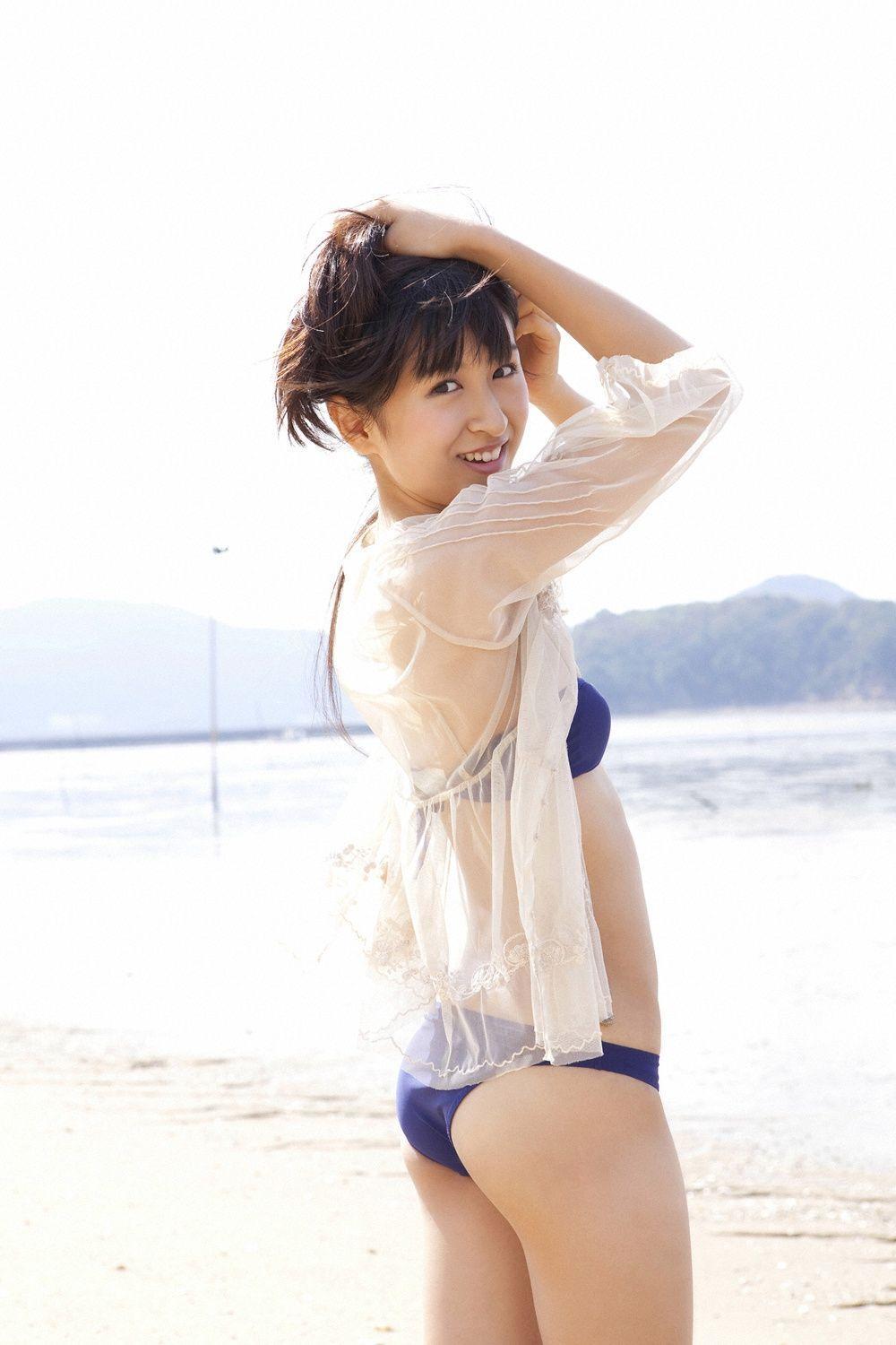 入矢麻衣《一瞬で恋に落ちた!!》写真集 [YS Web] Vol.386(54)