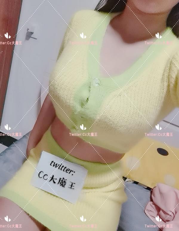 巨乳网红@CC大魔王尺度私拍新作合集(25)