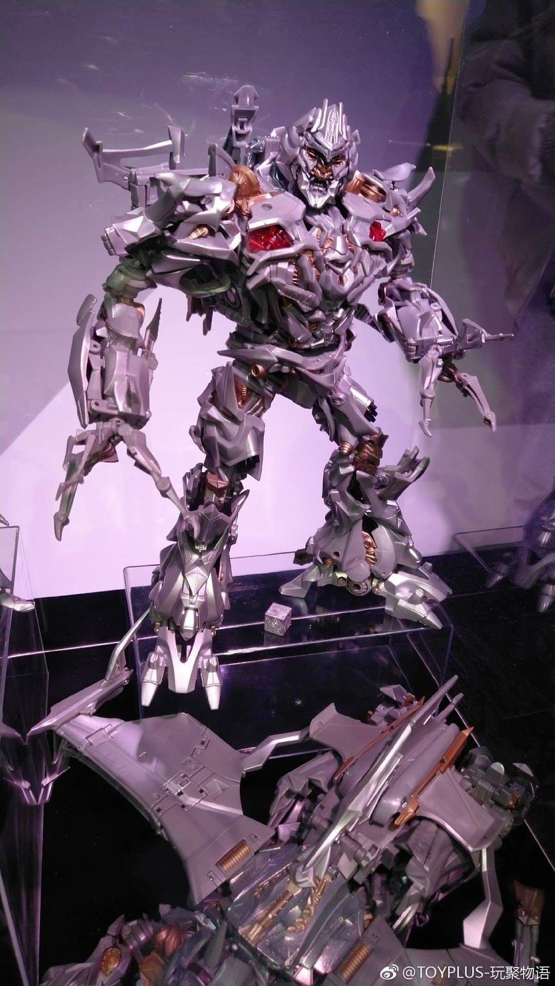 [Masterpiece Film] MPM-08 Megatron ARN7dySV_o